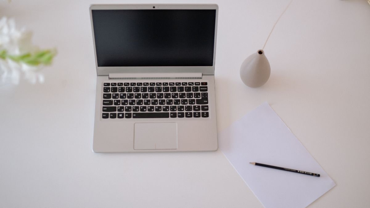 Notebook Ideal para Nômades Digitais que Desejam Trabalhar em Viagens