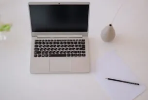 Notebook Ideal para Nômades Digitais que Desejam Trabalhar em Viagens